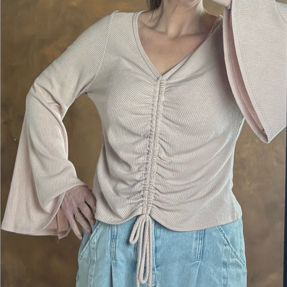 ANDREE BY UNIT Ruched V-Neck Bell Sleeve Top - Pink